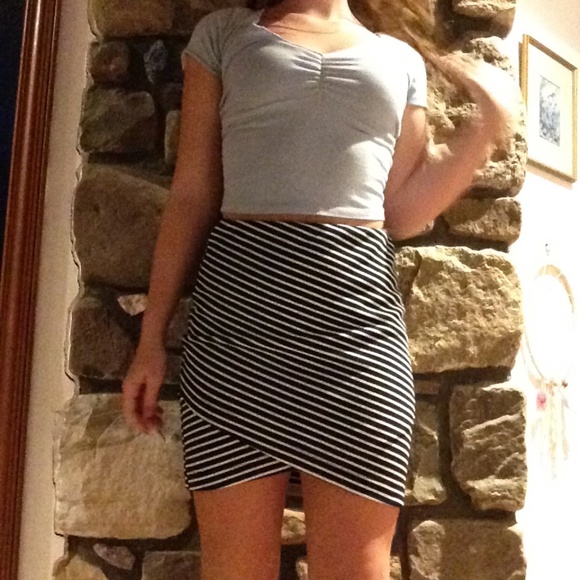 WHITE+BLACK striped skirt - Picture 2 of 3
